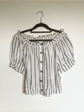 H&M Off Shoulder Puff Sleeve Top